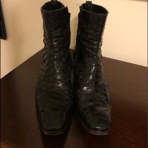 Men’s black Wyatt YSL boots